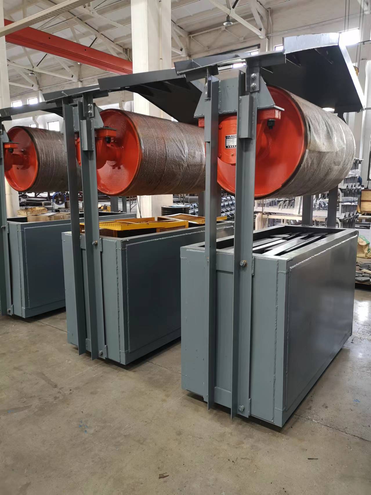 Belt conveyor tūsa'o mea mamafa tensioning masini